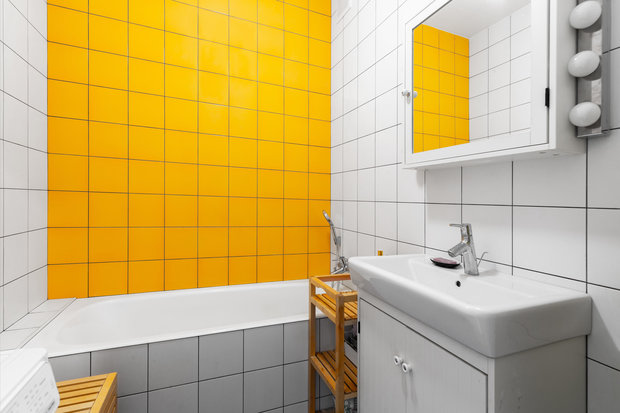 Фотография: Ванная в стиле Скандинавский, Эклектика, Квартира, Белый, Проект недели, Зеленый, Желтый, Серый, Бирюзовый, Эко, 3 комнаты, 60-90 метров – фото на INMYROOM