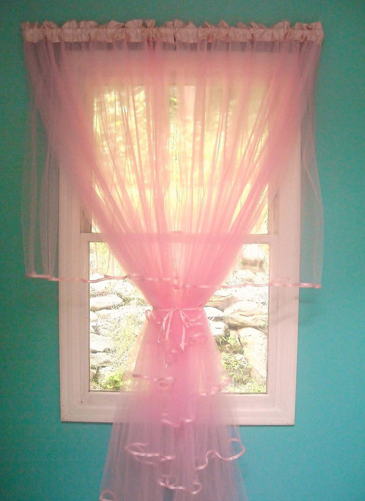 Фотография: Декор в стиле Прованс и Кантри, Современный, Декор интерьера, Текстиль, Подушки, Шторы – фото на INMYROOM Фотография: Декор в стиле Прованс и Кантри, Современный, Декор интерьера, Текстиль, Подушки, Шторы – фото на INMYROOM