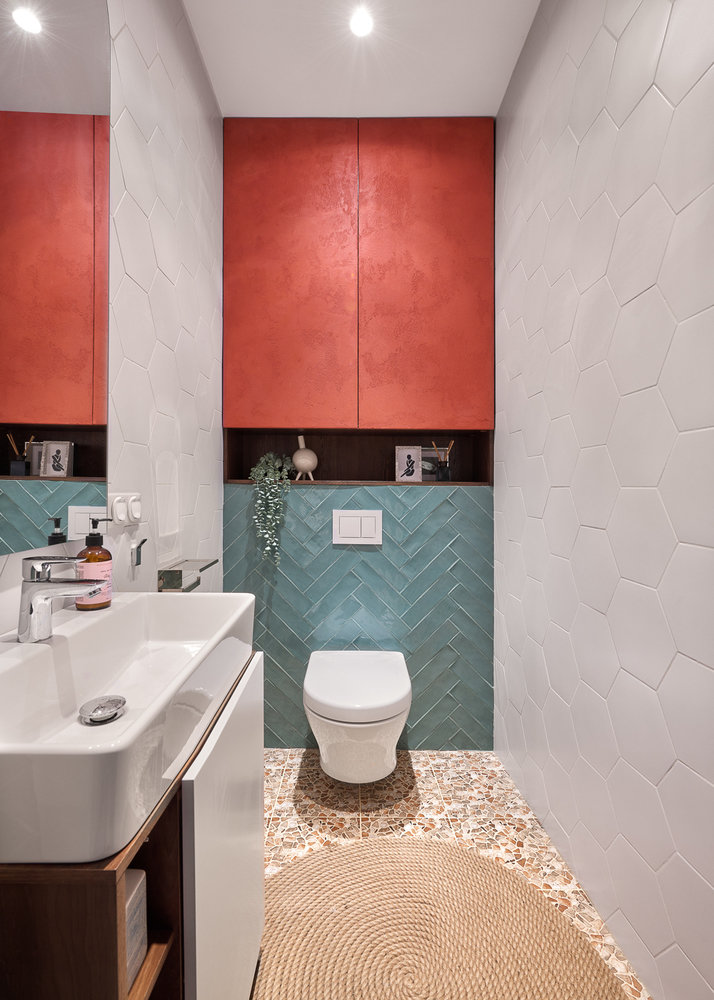 Канатный ковер в санузле — ручная работа Марии Останиной.