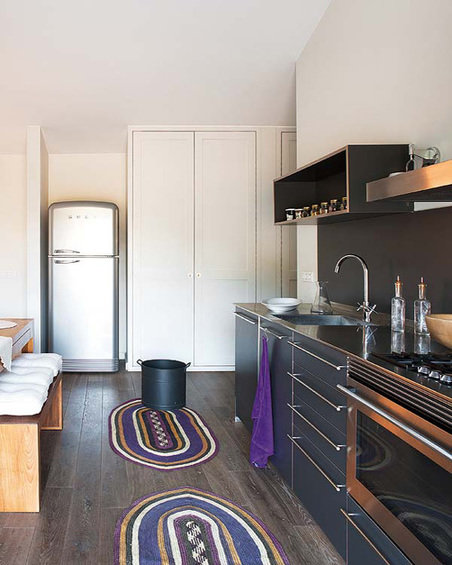 Фотография: Кухня и столовая в стиле Скандинавский, Современный, Декор интерьера, Дом, Дома и квартиры, Бассейн – фото на InMyRoom.ru