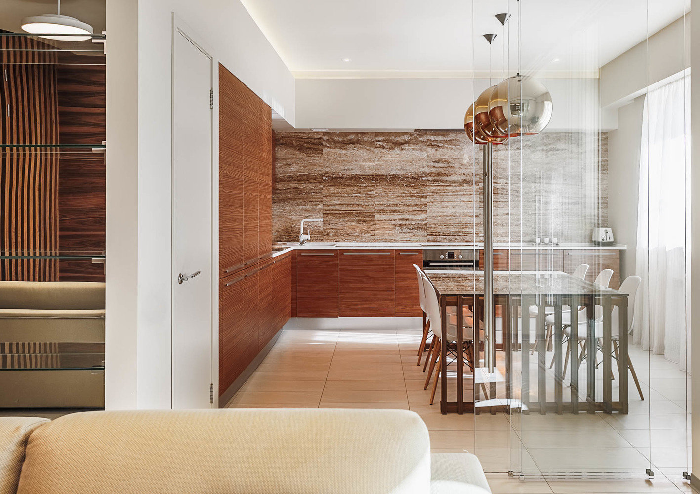 Фотография: Кухня и столовая в стиле Современный, Советы, Гид, как оформить кухонный фартук, энциклопедия_отделка – фото на INMYROOM Фотография: Кухня и столовая в стиле Современный, Советы, Гид, как оформить кухонный фартук, энциклопедия_отделка – фото на INMYROOM