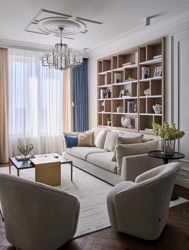 Фотография: Гостиная в стиле Классический, Современный, Квартира, Проект дня, 3 комнаты, Более 90 метров, Эксклюзивные проекты, современный с элементами неоклассики, Новосибирская область, Кольцово – фото на INMYROOM