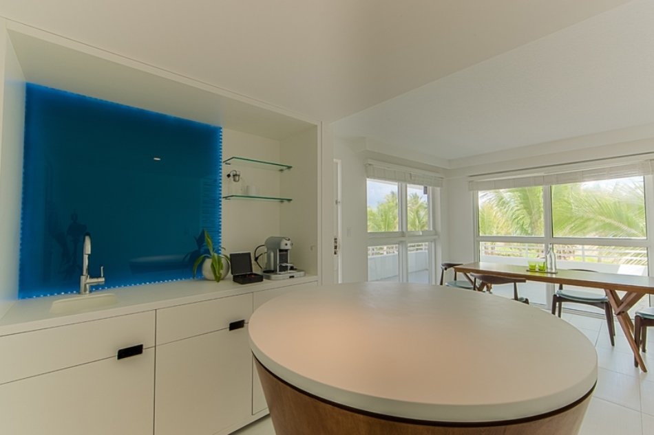 Фотография: Кухня и столовая в стиле Скандинавский, Современный, Дома и квартиры, Городские места, Бразилия – фото на INMYROOM Фотография: Кухня и столовая в стиле Скандинавский, Современный, Дома и квартиры, Городские места, Бразилия – фото на INMYROOM