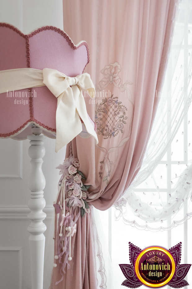 Фото из портфолио Custom Luxury Curtains Design – фотографии дизайна интерьеров на INMYROOM