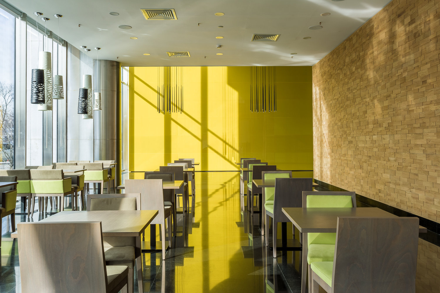 Фото из портфолио Кафе М25 в Химках – фотографии дизайна интерьеров на INMYROOM Фото из портфолио Кафе М25 в Химках – фотографии дизайна интерьеров на INMYROOM