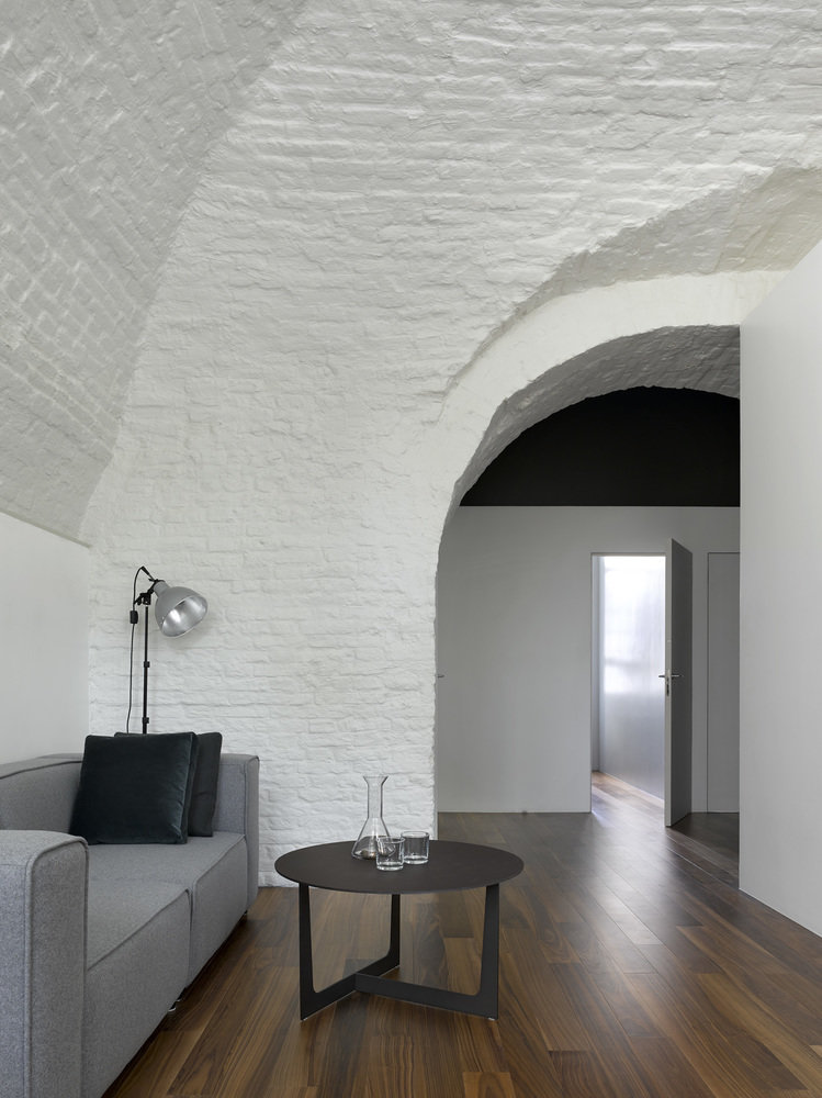 Фотография: Гостиная в стиле Лофт, Квартира, Минимализм, Проект недели, Москва, Старый фонд, 3 комнаты, 60-90 метров, Арсений Борисенко, za bor – фото на INMYROOM Фотография: Гостиная в стиле Лофт, Квартира, Минимализм, Проект недели, Москва, Старый фонд, 3 комнаты, 60-90 метров, Арсений Борисенко, za bor – фото на INMYROOM