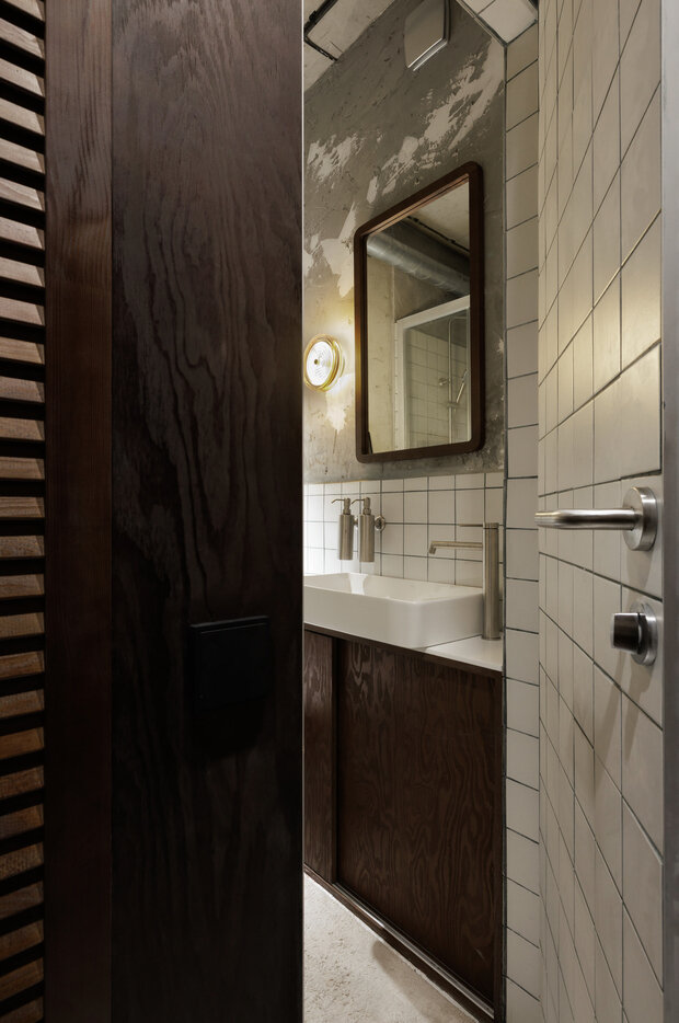 Фотография: Ванная в стиле Лофт, Современный, Малогабаритная квартира, Квартира, Студия, Проект дня, Сочи, Монолитный дом, до 40 метров, минимализм с элементами современного дизайна – фото на INMYROOM