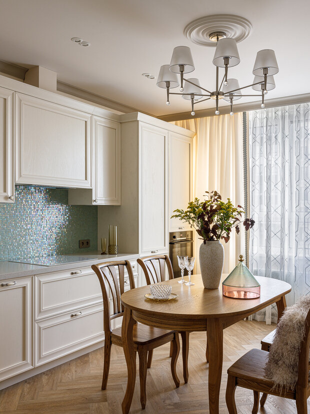 Фотография: Кухня и столовая в стиле Современный, Эклектика, Квартира, Проект дня, 2 комнаты, 60-90 метров, Уфа, Лилия Усманова – фото на INMYROOM