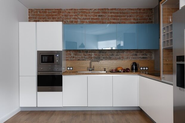 Фотография: Кухня и столовая в стиле Современный, Минимализм, Лофт, Квартира, Проект недели, Новосибирск, 3 комнаты, 60-90 метров, Анастасия Каширская – фото на INMYROOM