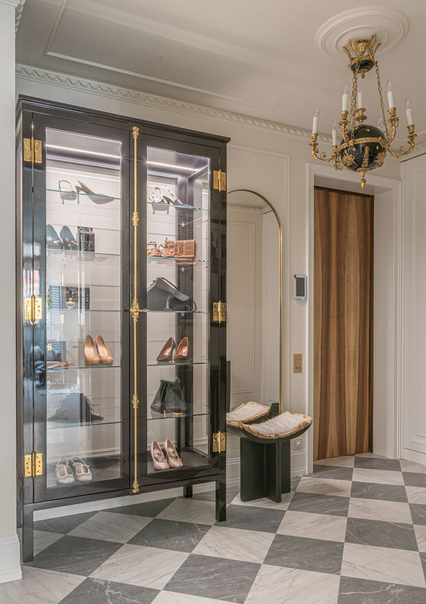 Фотография: Прихожая в стиле Классический, Современный, Квартира, Проект дня, Кирпичный дом, 2 комнаты, 60-90 метров, Оксана Пастернак – фото на INMYROOM