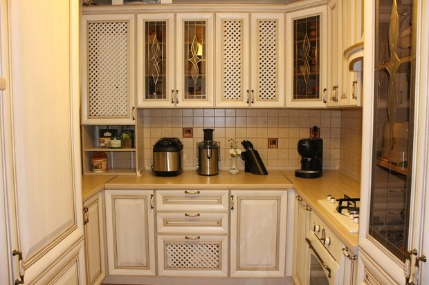 Фото из портфолио Кухни из массива – фотографии дизайна интерьеров на INMYROOM