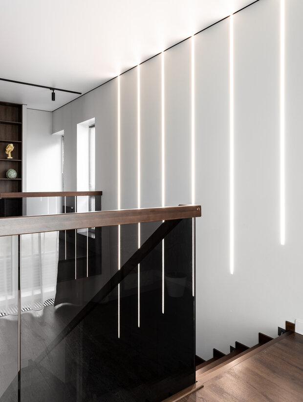 Фотография: Прихожая в стиле Современный, Минимализм, Дом, Проект недели, Дом и дача, 4 и больше, Более 90 метров, Челябинская область, Денис Тарасенко, Олеся Тарасенко – фото на INMYROOM