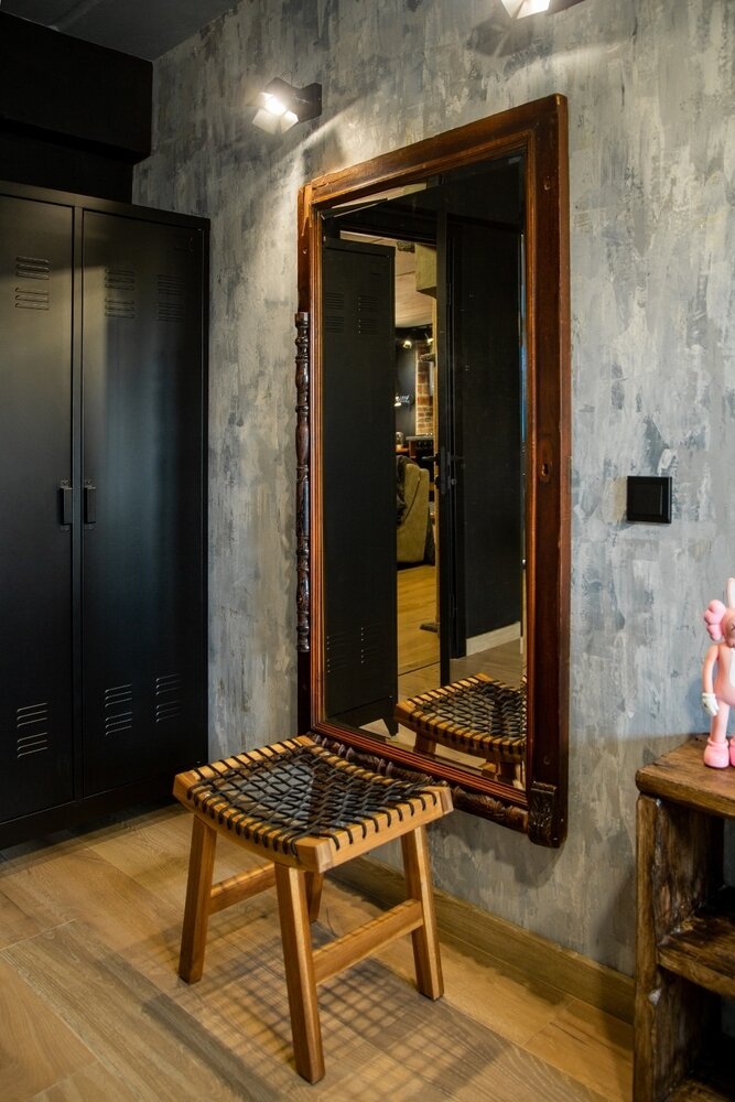 Фотография: Прихожая в стиле Лофт, Малогабаритная квартира, Квартира, Проект недели, Москва, Кирпичный дом, 2 комнаты, 40-60 метров, Павел Фотеев – фото на INMYROOM Фотография: Прихожая в стиле Лофт, Малогабаритная квартира, Квартира, Проект недели, Москва, Кирпичный дом, 2 комнаты, 40-60 метров, Павел Фотеев – фото на INMYROOM