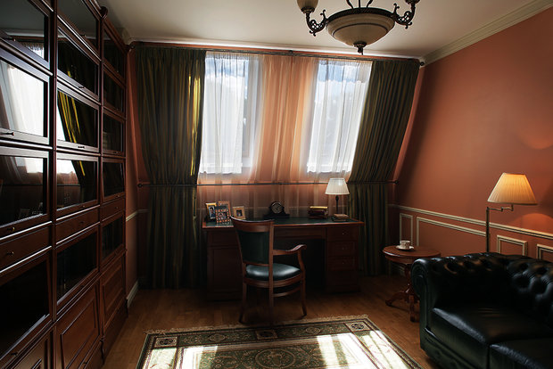Фотография: Кабинет в стиле Классический, Дом, Проект недели, Москва, Таунхаус, Елена Симкина – фото на INMYROOM
