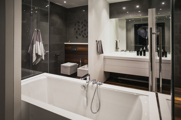 Фотография: Ванная в стиле Хай-тек – фото на INMYROOM