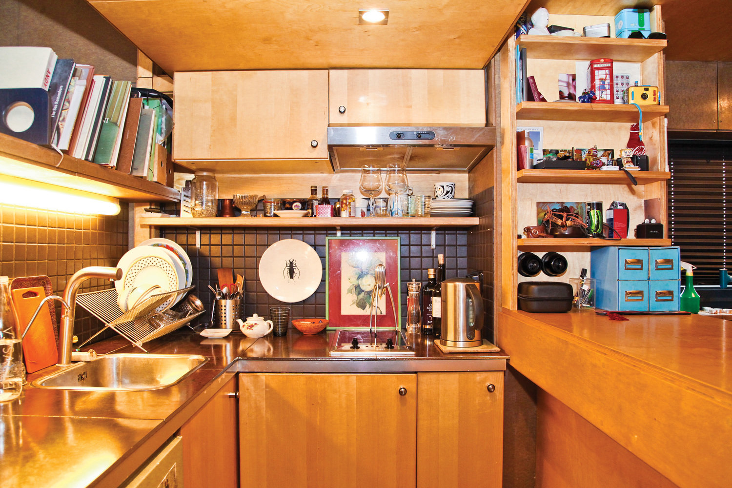 Фотография: Кухня и столовая в стиле , Малогабаритная квартира, Квартира, Дома и квартиры, Квартиры – фото на INMYROOM Фотография: Кухня и столовая в стиле , Малогабаритная квартира, Квартира, Дома и квартиры, Квартиры – фото на INMYROOM