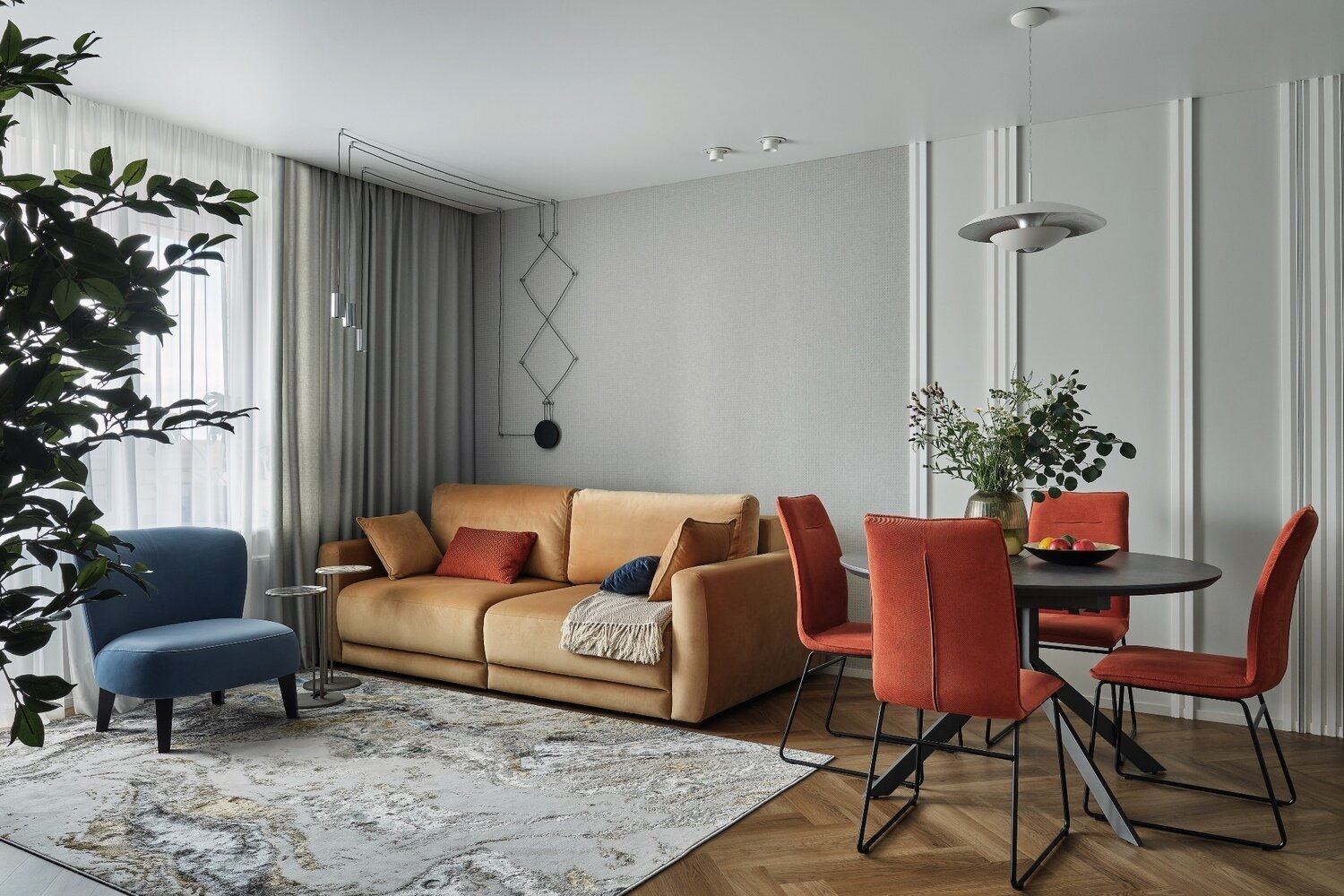 Фотография: Гостиная в стиле Современный, Квартира, Проект недели, Кирпичный дом, 3 комнаты, 60-90 метров, Тюмень, Interius – фото на INMYROOM Фотография: Гостиная в стиле Современный, Квартира, Проект недели, Кирпичный дом, 3 комнаты, 60-90 метров, Тюмень, Interius – фото на INMYROOM