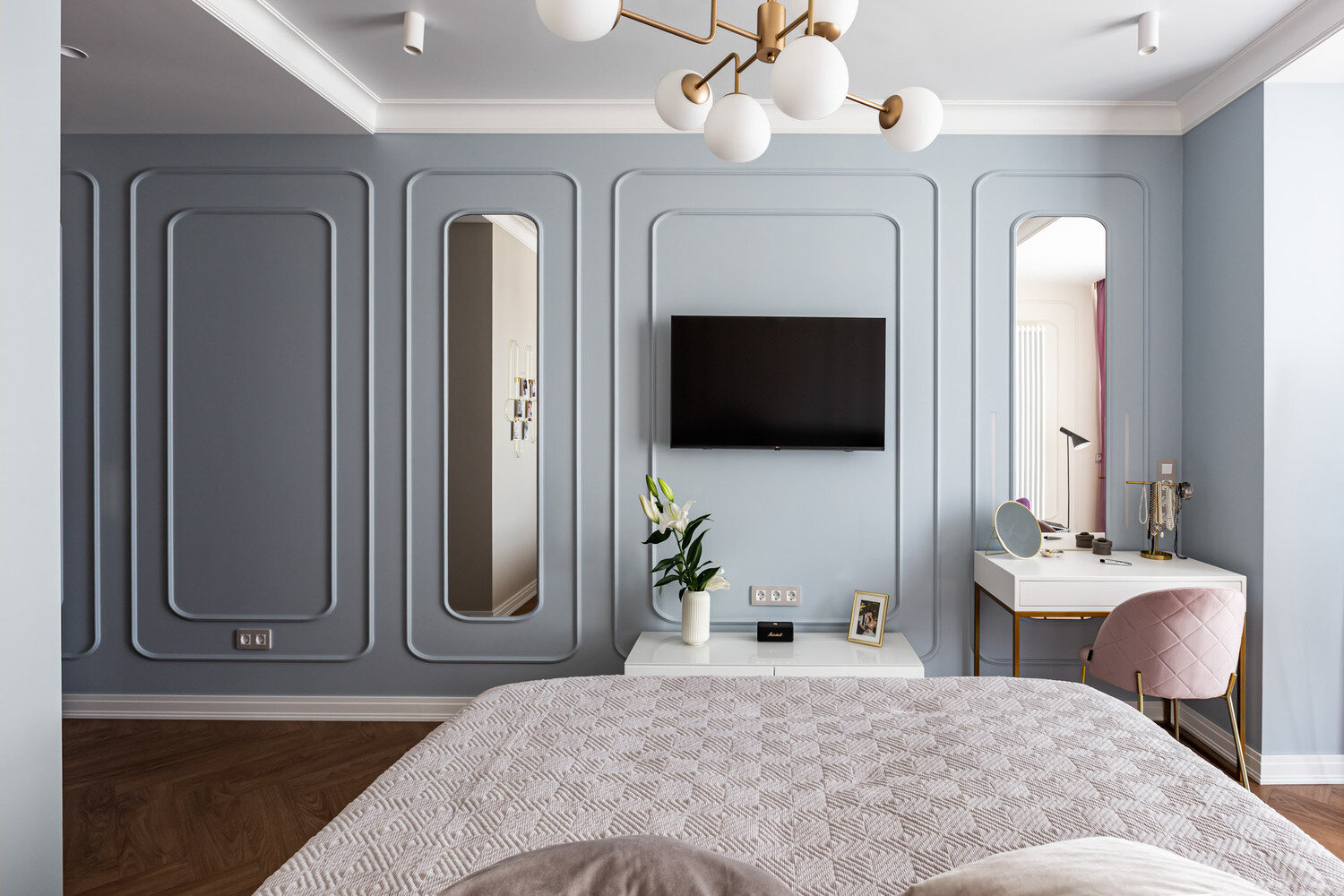Фотография: Спальня в стиле Современный, Квартира, Проект недели, Санкт-Петербург, Монолитный дом, 3 комнаты, Более 90 метров, Designer Zdes – фото на INMYROOM