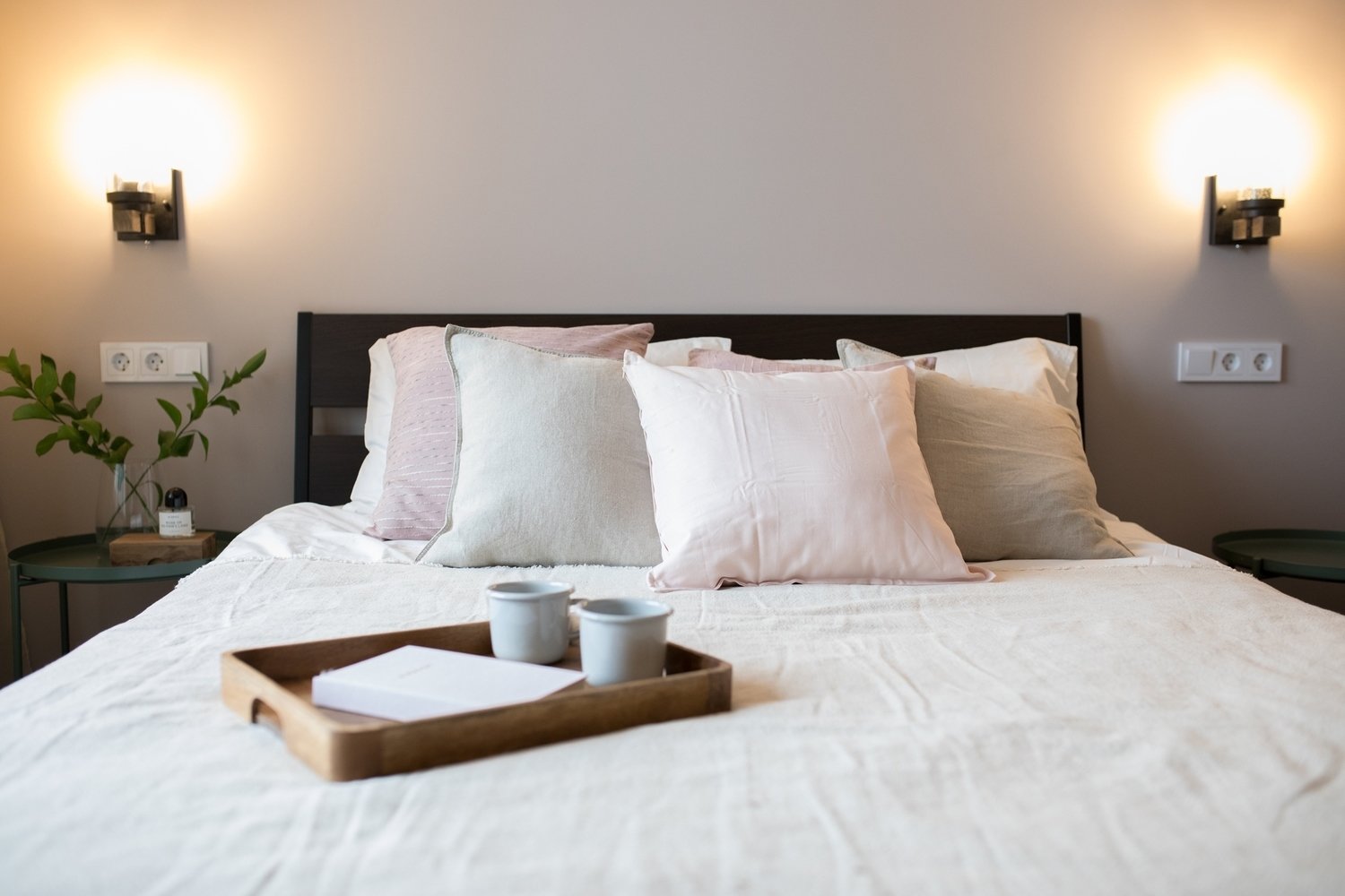 Фотография: Спальня в стиле Современный, Минимализм, Квартира, Проект недели, Санкт-Петербург, 2 комнаты, 40-60 метров, Ольга Артемова – фото на INMYROOM