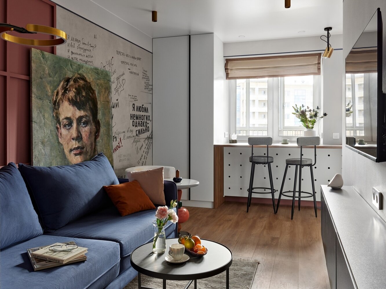 Фотография: Гостиная в стиле Современный, Эклектика, Малогабаритная квартира, Квартира, Студия, Проект недели, Санкт-Петербург, Кирпичный дом, до 40 метров, AM| Interior studio – фото на INMYROOM