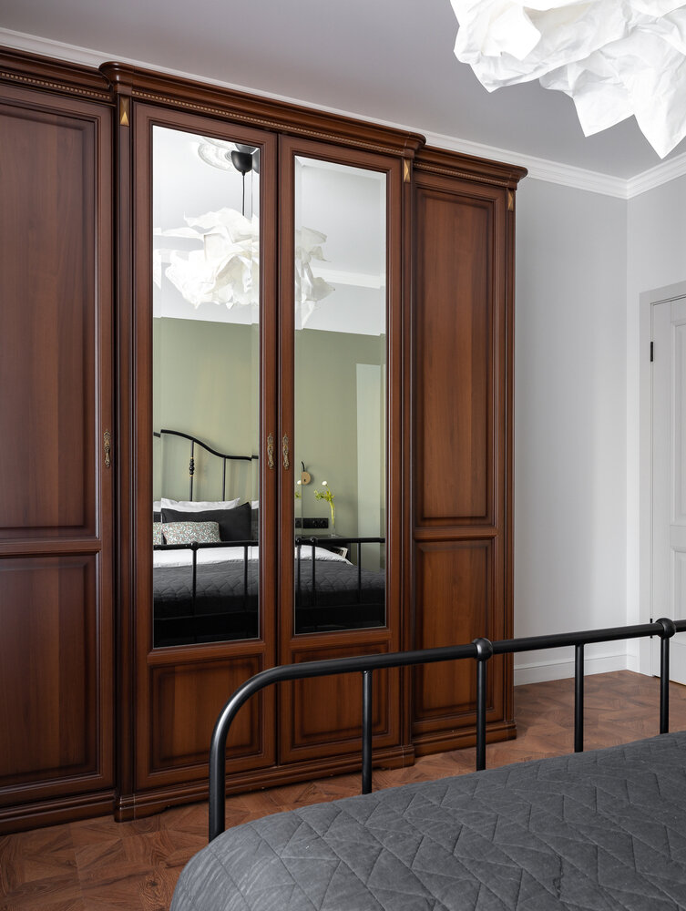 Фотография: Спальня в стиле Классический, Современный, Эклектика, Квартира, Проект недели, Челябинск, Монолитный дом, 2 комнаты, 40-60 метров, Наталья Шостак – фото на INMYROOM Фотография: Спальня в стиле Классический, Современный, Эклектика, Квартира, Проект недели, Челябинск, Монолитный дом, 2 комнаты, 40-60 метров, Наталья Шостак – фото на INMYROOM