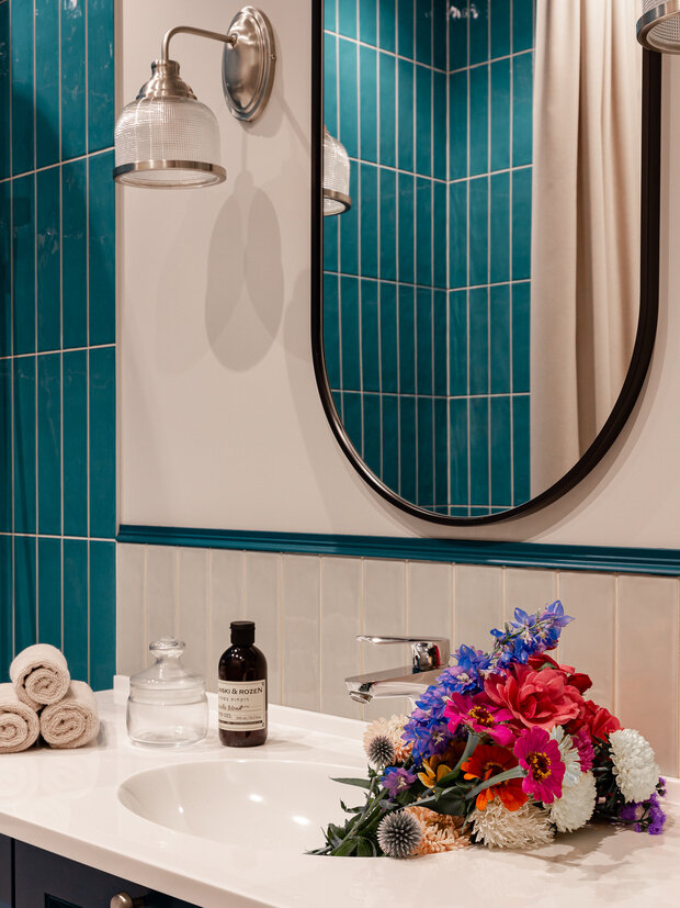 Фотография: Ванная в стиле Современный, Квартира, Проект дня, Минск, Кирпичный дом, 3 комнаты, современная классика с элементами арт-деко, Алеся Вусевич – фото на INMYROOM
