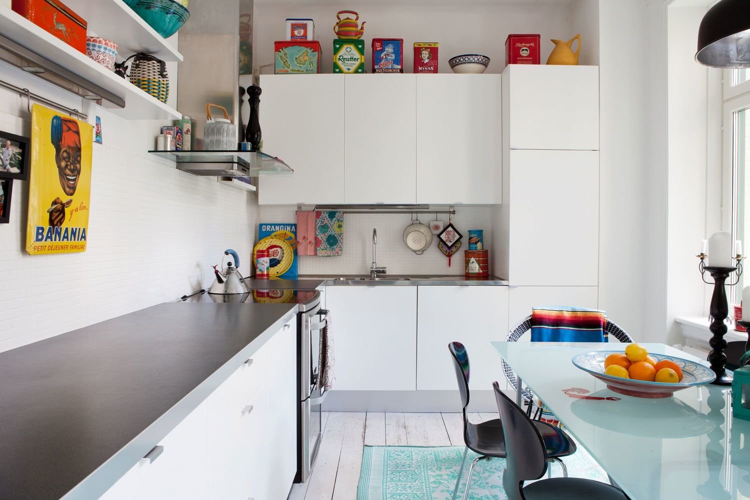 Фотография: Кухня и столовая в стиле Скандинавский, Современный, Декор интерьера, Интерьер комнат, Цвет в интерьере, Белый, Проект недели, Тема месяца – фото на INMYROOM Фотография: Кухня и столовая в стиле Скандинавский, Современный, Декор интерьера, Интерьер комнат, Цвет в интерьере, Белый, Проект недели, Тема месяца – фото на INMYROOM