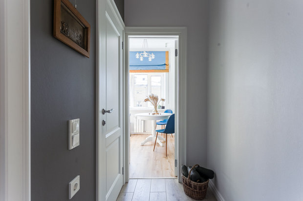 Фотография: Прихожая в стиле Скандинавский, Современный, Квартира, Проект недели, Москва, 2 комнаты, 40-60 метров, Алена Рогачева, Полина Масленкина – фото на INMYROOM