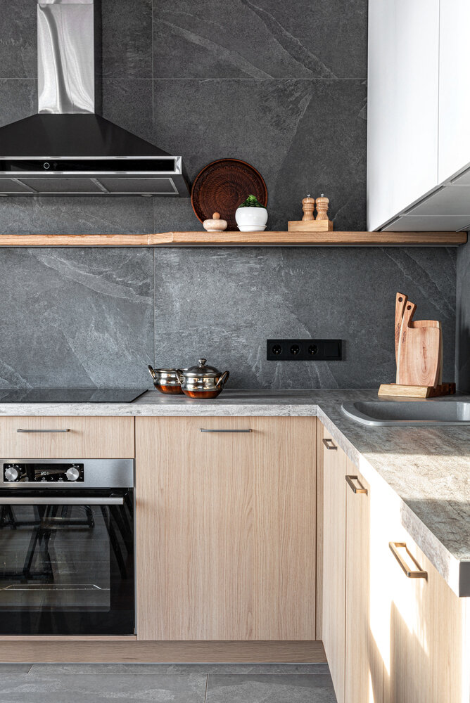 Фотография: Кухня и столовая в стиле Лофт, Гостиная, Квартира, Проект недели, Москва, Наталья Яшузакова – фото на INMYROOM Фотография: Кухня и столовая в стиле Лофт, Гостиная, Квартира, Проект недели, Москва, Наталья Яшузакова – фото на INMYROOM