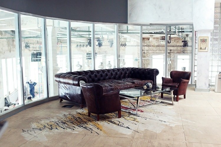 Фотография: Офис в стиле Классический, Лофт, Современный, Офисное пространство, Индустрия, Люди – фото на INMYROOM Фотография: Офис в стиле Классический, Лофт, Современный, Офисное пространство, Индустрия, Люди – фото на INMYROOM