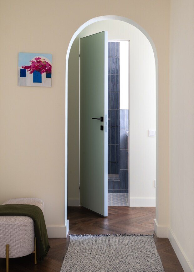 Фотография: Прихожая в стиле Современный, Квартира, Проект дня, Москва, П-44, Панельный дом, 2 комнаты, 40-60 метров, Анна Бибишева – фото на INMYROOM