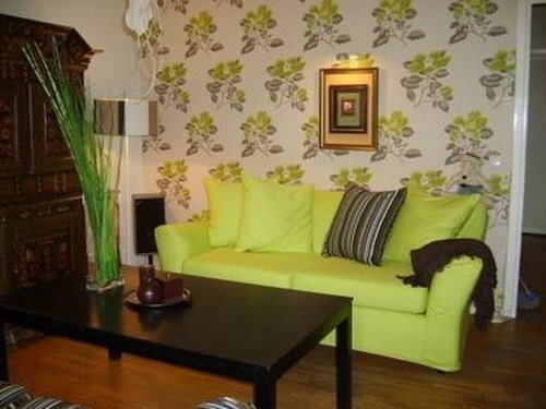 Фотография: Гостиная в стиле Эклектика, Декор интерьера, Дизайн интерьера, Цвет в интерьере – фото на INMYROOM