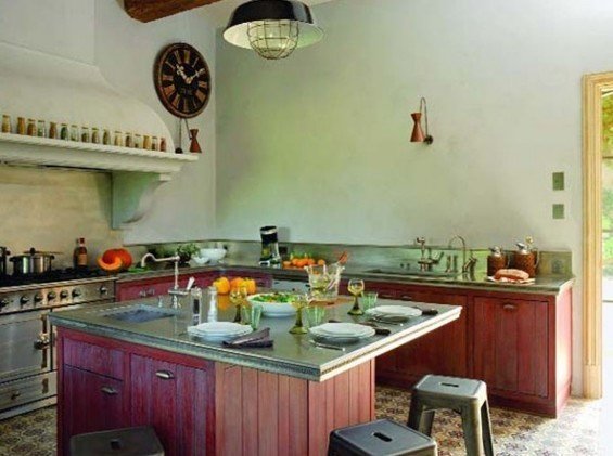 Фотография: Кухня и столовая в стиле Прованс и Кантри, Интерьер комнат, Посуда – фото на INMYROOM