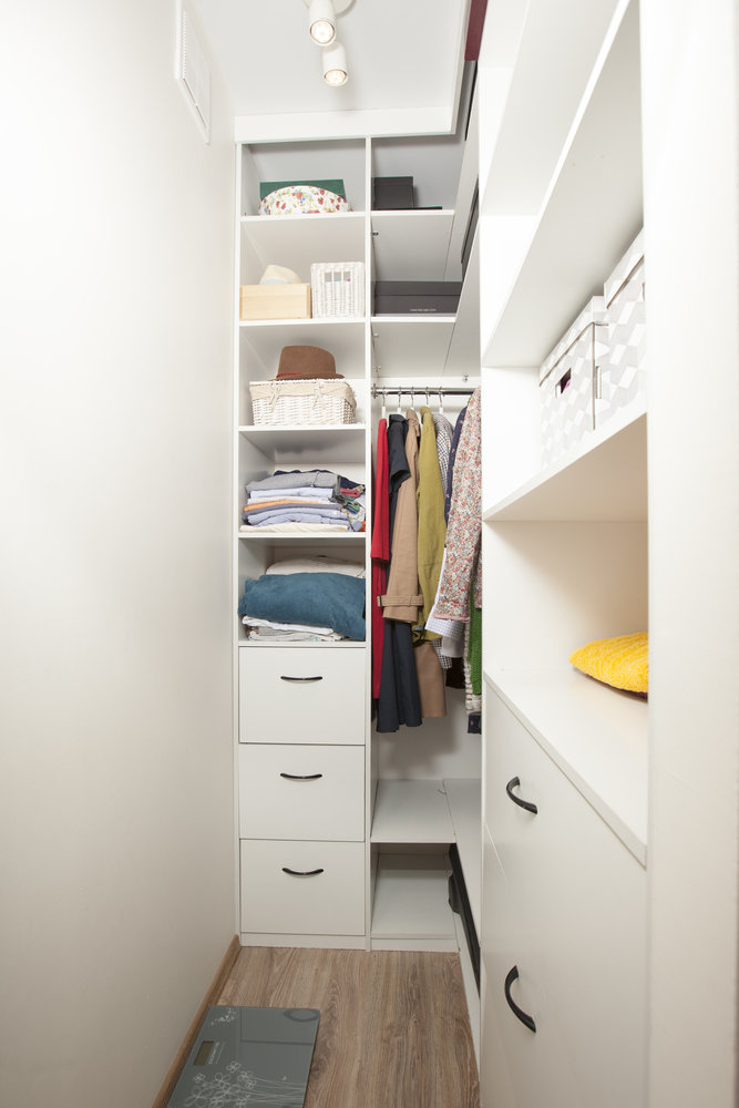 Фотография: Гардеробная в стиле Минимализм, Современный, Квартира, Студия, Советы, Балашиха, Монолитный дом, 40-60 метров, Анастасия Казакова – фото на INMYROOM