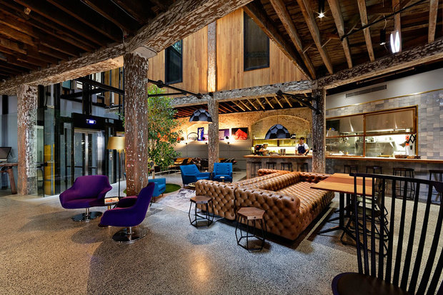 Фотография:  в стиле Прованс и Кантри, Классический, Лофт, Современный, Эклектика, Дома и квартиры, Городские места, Отель, Проект недели – фото на INMYROOM