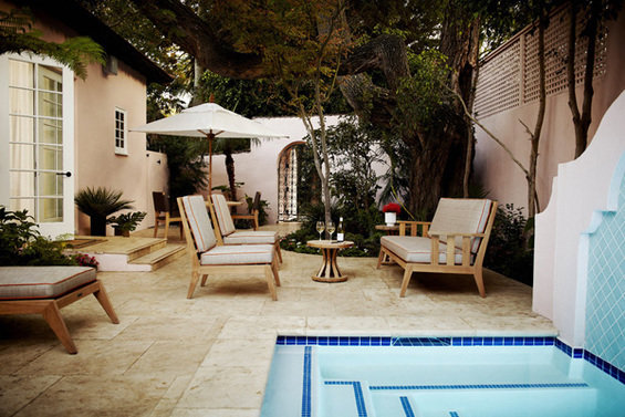 Фотография: Терраса в стиле Восточный, Мебель и свет, Дома и квартиры, Городские места, Отель, Бассейн, Подсветка – фото на INMYROOM