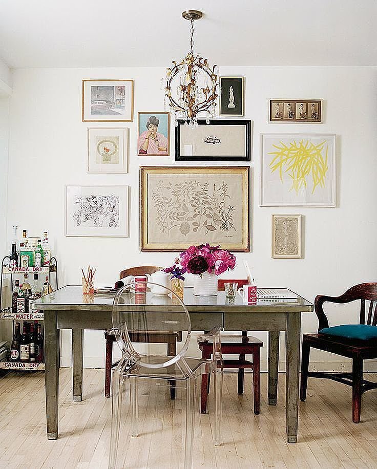 Фотография: Кухня и столовая в стиле Эклектика, Декор интерьера, Советы, стекло в интерьере, пластик в интерьере, интерьерный тренд, тенденция – фото на INMYROOM