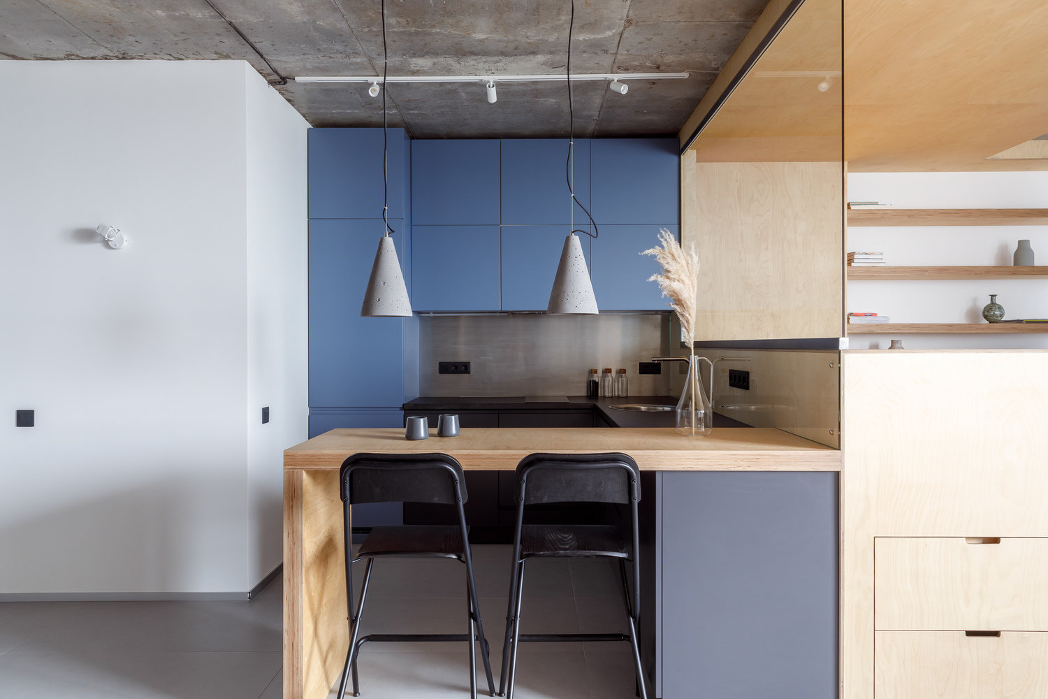 Фотография: Кухня и столовая в стиле Современный, Квартира, Студия, Минимализм, Проект дня, Диана Карнаухова, MakeDesign, Ростов-на-Дону, 40-60 метров, Виктория Лукьянова – фото на INMYROOM Фотография: Кухня и столовая в стиле Современный, Квартира, Студия, Минимализм, Проект дня, Диана Карнаухова, MakeDesign, Ростов-на-Дону, 40-60 метров, Виктория Лукьянова – фото на INMYROOM