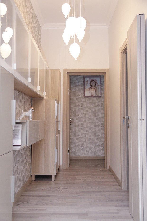 Интерьер прихожей в современном стиле с элементами минимализма