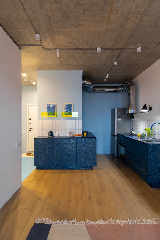 Фотография: Кухня и столовая в стиле Лофт, Современный, Минимализм, Квартира, Проект дня – фото на INMYROOM