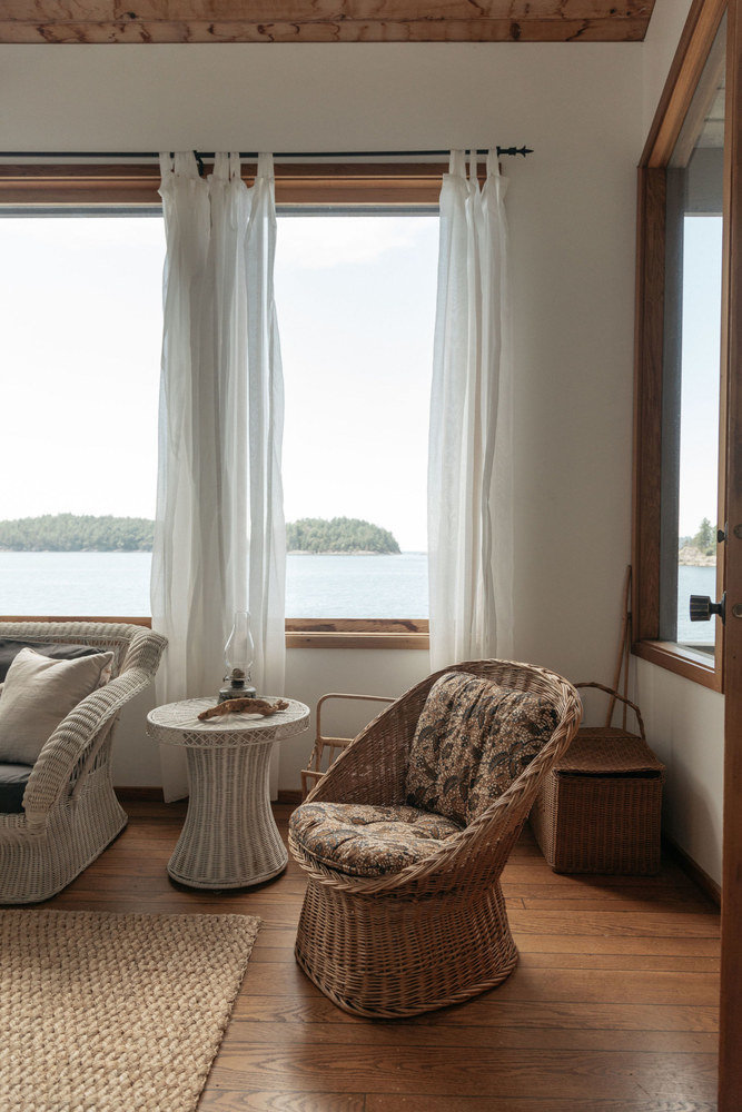 Фотография: Гостиная в стиле Прованс и Кантри, Белый, Бежевый, Эко, Дом и дача – фото на INMYROOM Фотография: Гостиная в стиле Прованс и Кантри, Белый, Бежевый, Эко, Дом и дача – фото на INMYROOM