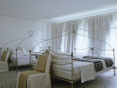 Фотография: Спальня в стиле Восточный, Дом, Дома и квартиры, Moscow Sotheby's International Realty – фото на INMYROOM