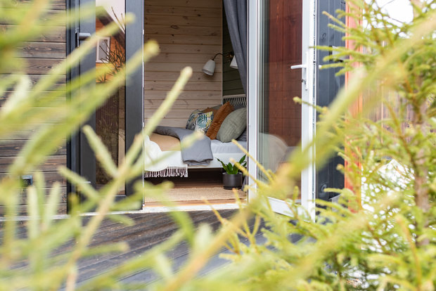 Фотография: Спальня в стиле Эко, Скандинавский, Дом, Проект недели, Дача, Дом и дача, 3 комнаты, 40-60 метров, Дарья Сергиенко, Челябинская область – фото на INMYROOM