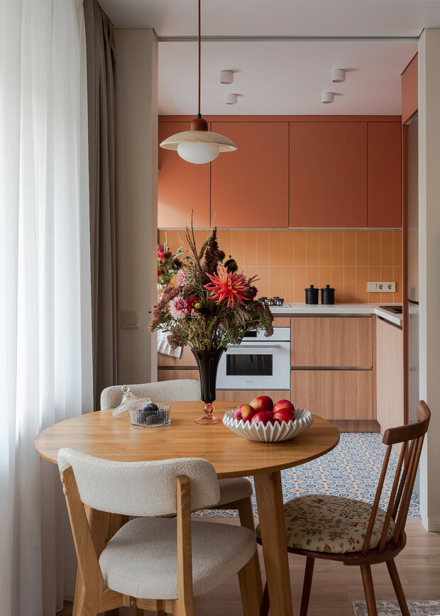Фотография: Кухня и столовая в стиле Современный, Винтажный, Малогабаритная квартира, Квартира, Проект дня, Беларусь, Минск, Хрущевка, 2 комнаты, 40-60 метров, Ирина Первушина – фото на INMYROOM