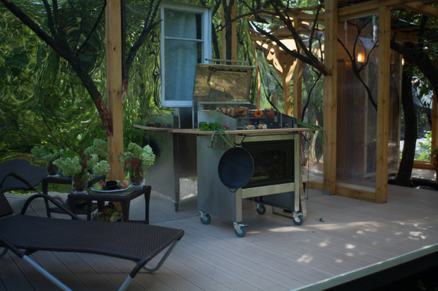 Фотография: Терраса в стиле Современный, Прованс и Кантри, Дом, Ландшафт, Планировки, MW-LIGHT, Декор, Мебель и свет, Белый, Минимализм, Черный, Бежевый, Коричневый, Эко, Подмосковье, Дом и дача, Фазенда, ENS Group, Урбаника, HomeReligion, Luminarc, Еврогриль, Illuminex, «Ресторация», MUZAmosaic, ЭкоДэк, Криптофлекс, Гусвар, Степан.Ру, Наталья Бова-Кулинченко, прозрачная пристройка, зеркальная веранда, веранда по периметру, dom-iz-brusa – фото на INMYROOM