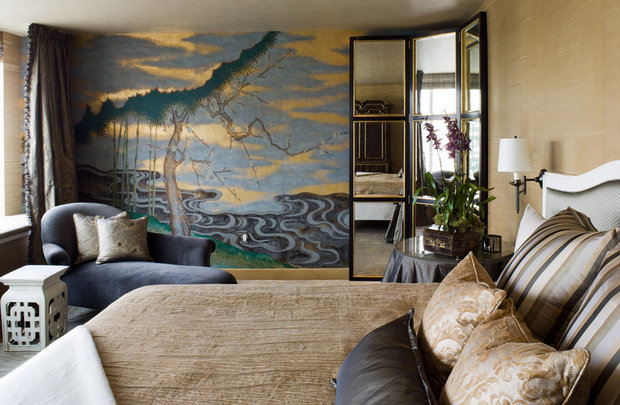 Фотография: Спальня в стиле Восточный, Декор интерьера, Малогабаритная квартира, Квартира, Дома и квартиры, Советы, Зеркало – фото на INMYROOM