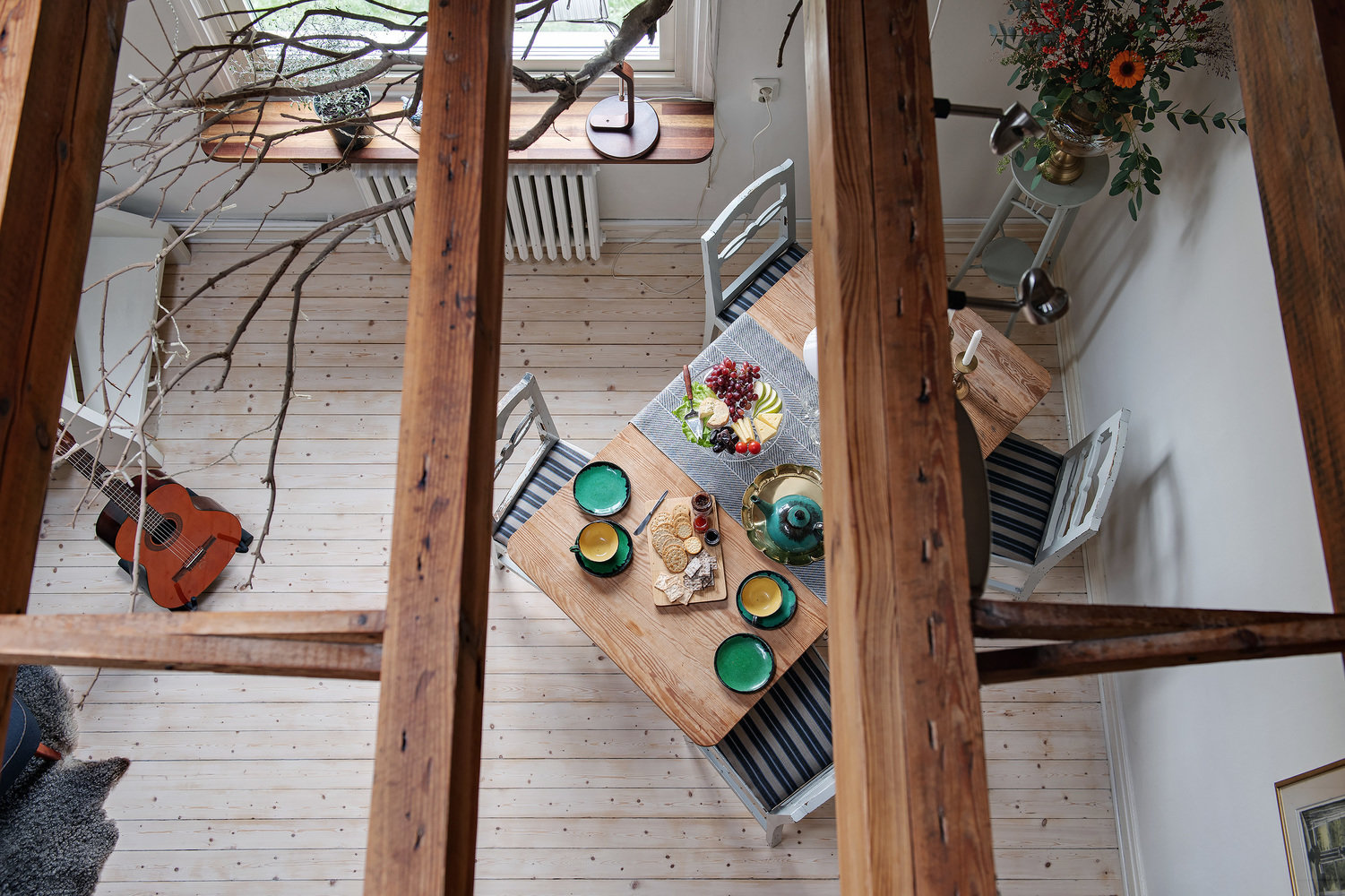 Фотография: Гостиная в стиле Скандинавский, Декор интерьера, Квартира, Швеция, Гетеборг, скандинавский интерьер, Отделка стен, интерьер с кирпичной кладкой, 2 комнаты, 60-90 метров – фото на INMYROOM