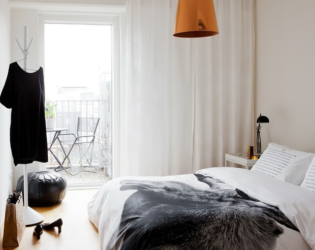 Фотография: Спальня в стиле Скандинавский, Малогабаритная квартира, Квартира, Австралия, Цвет в интерьере, Дома и квартиры, Белый, Ретро – фото на INMYROOM