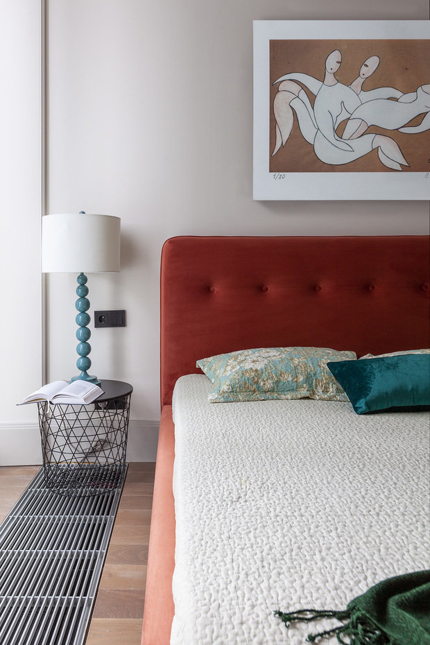 Фотография: Спальня в стиле Современный, Квартира, Проект недели, Москва, 4 и больше, 60-90 метров, Рада Кобук, Варя Шалито – фото на INMYROOM