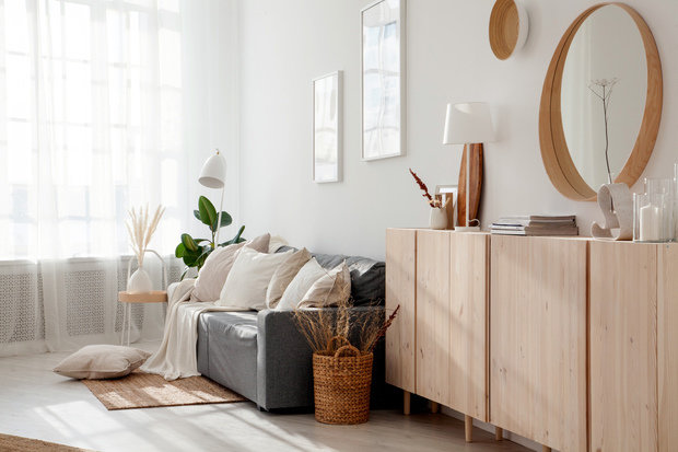 Интерьер гостиной в скандинавском стиле с элементами минимализма